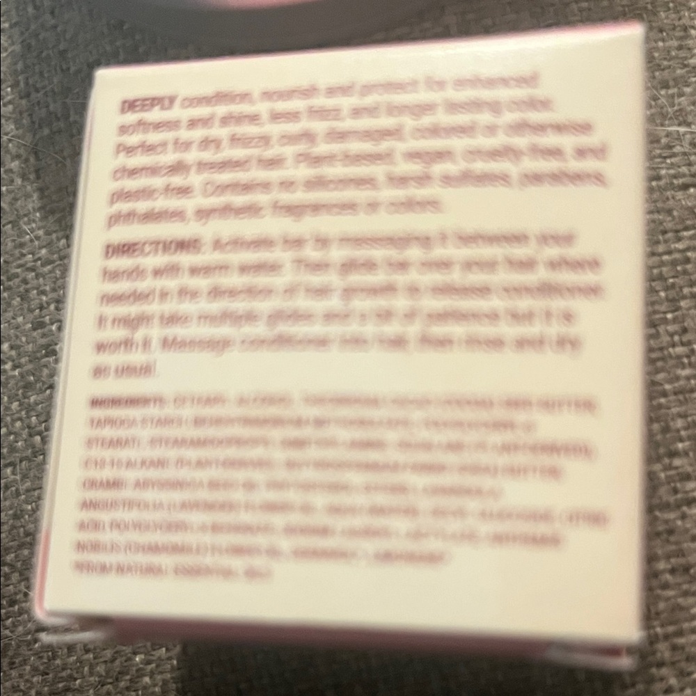 Pink Conditioner Bar for Women - Picture 3 of 4